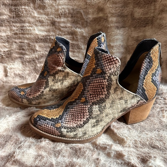 Blondo ankle boots - Picture 1 of 4